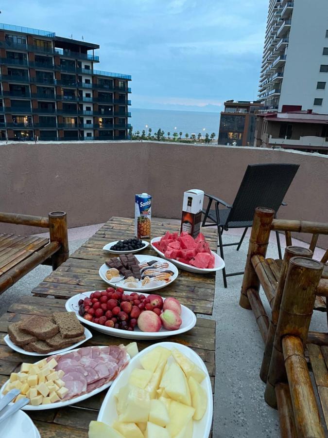 Hotel Batumi Inn ภายนอก รูปภาพ