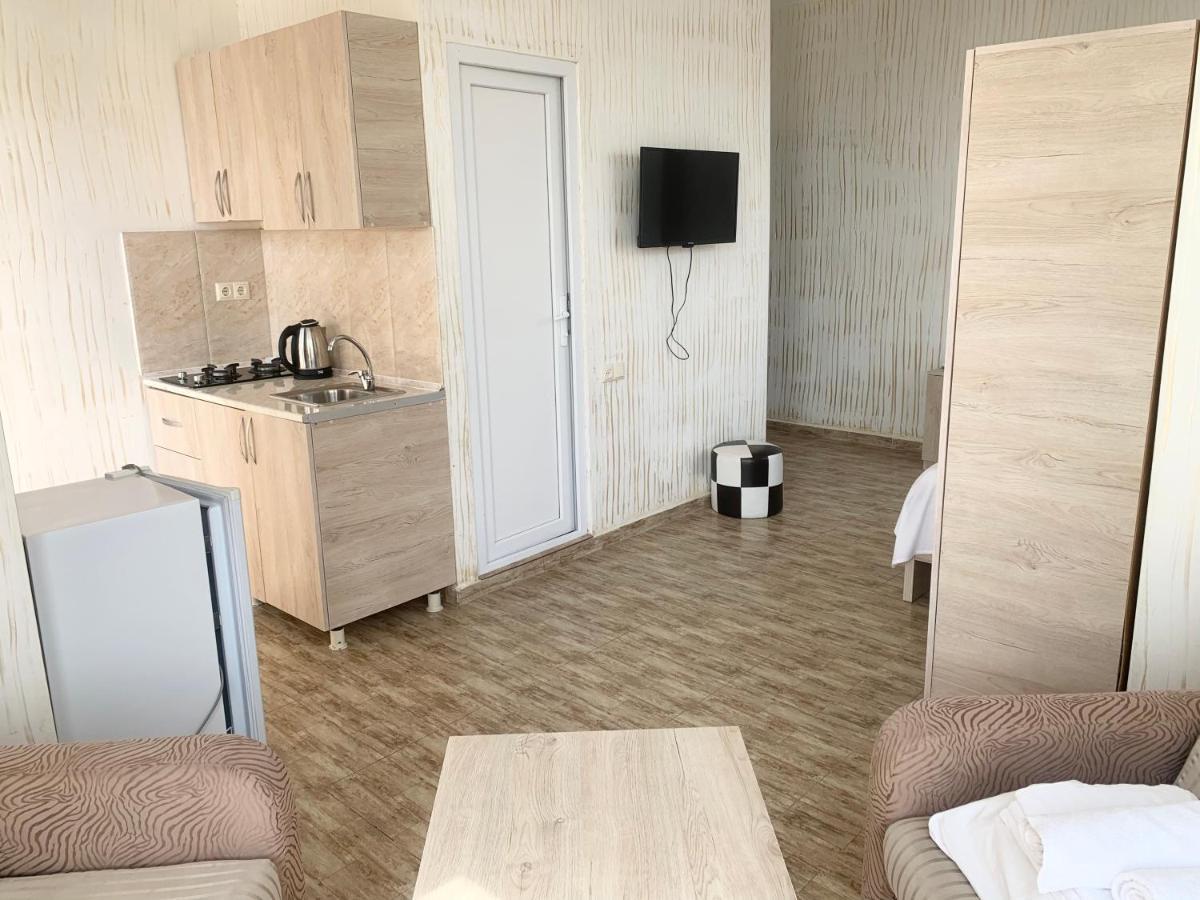 Hotel Batumi Inn ภายนอก รูปภาพ