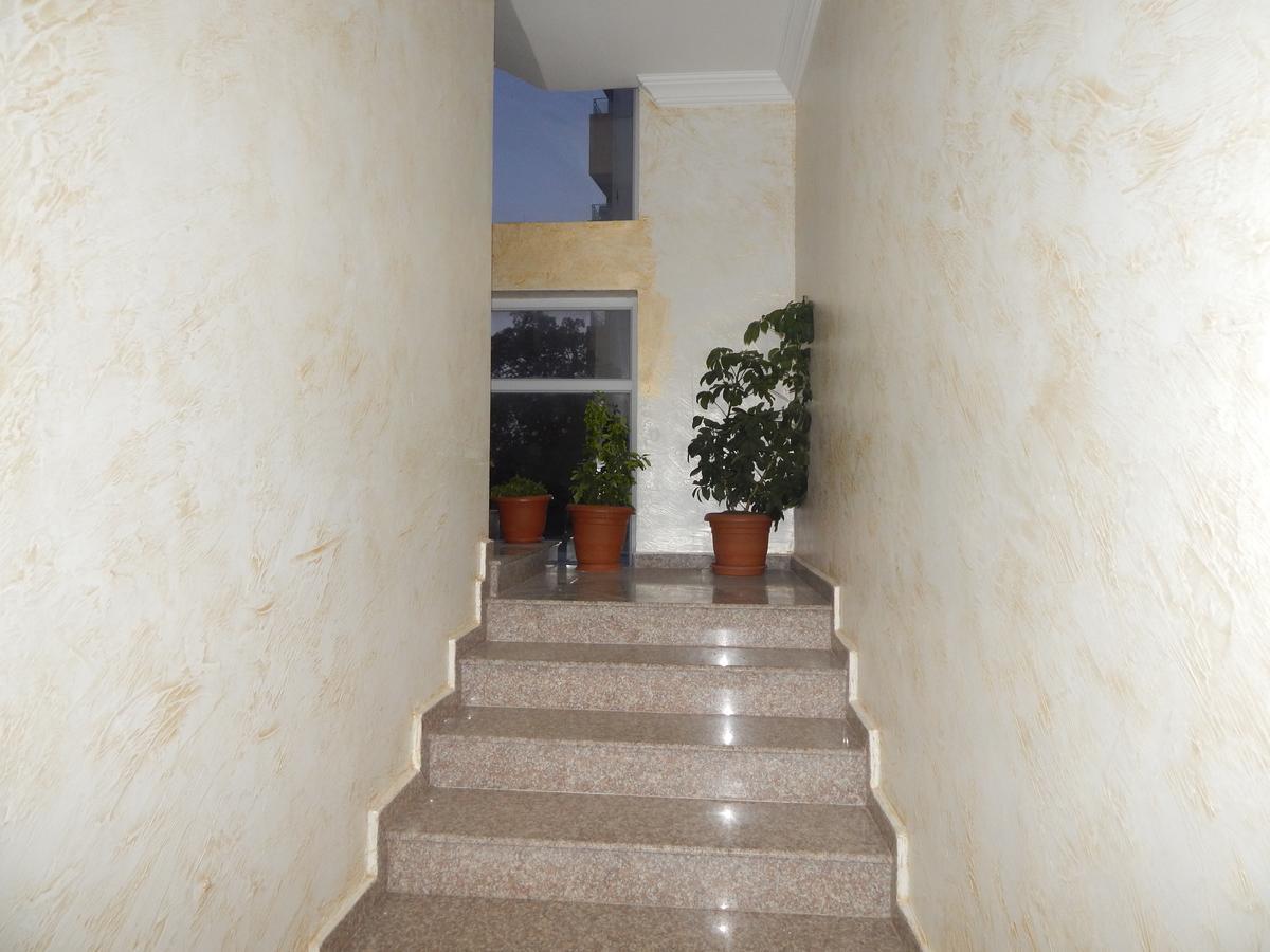 Hotel Batumi Inn ภายนอก รูปภาพ