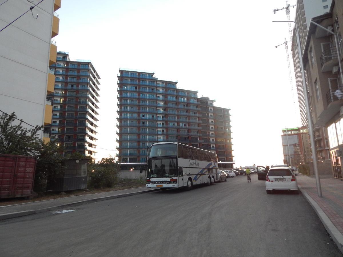 Hotel Batumi Inn ภายนอก รูปภาพ