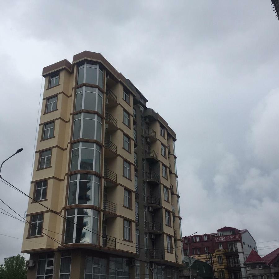 Hotel Batumi Inn ภายนอก รูปภาพ