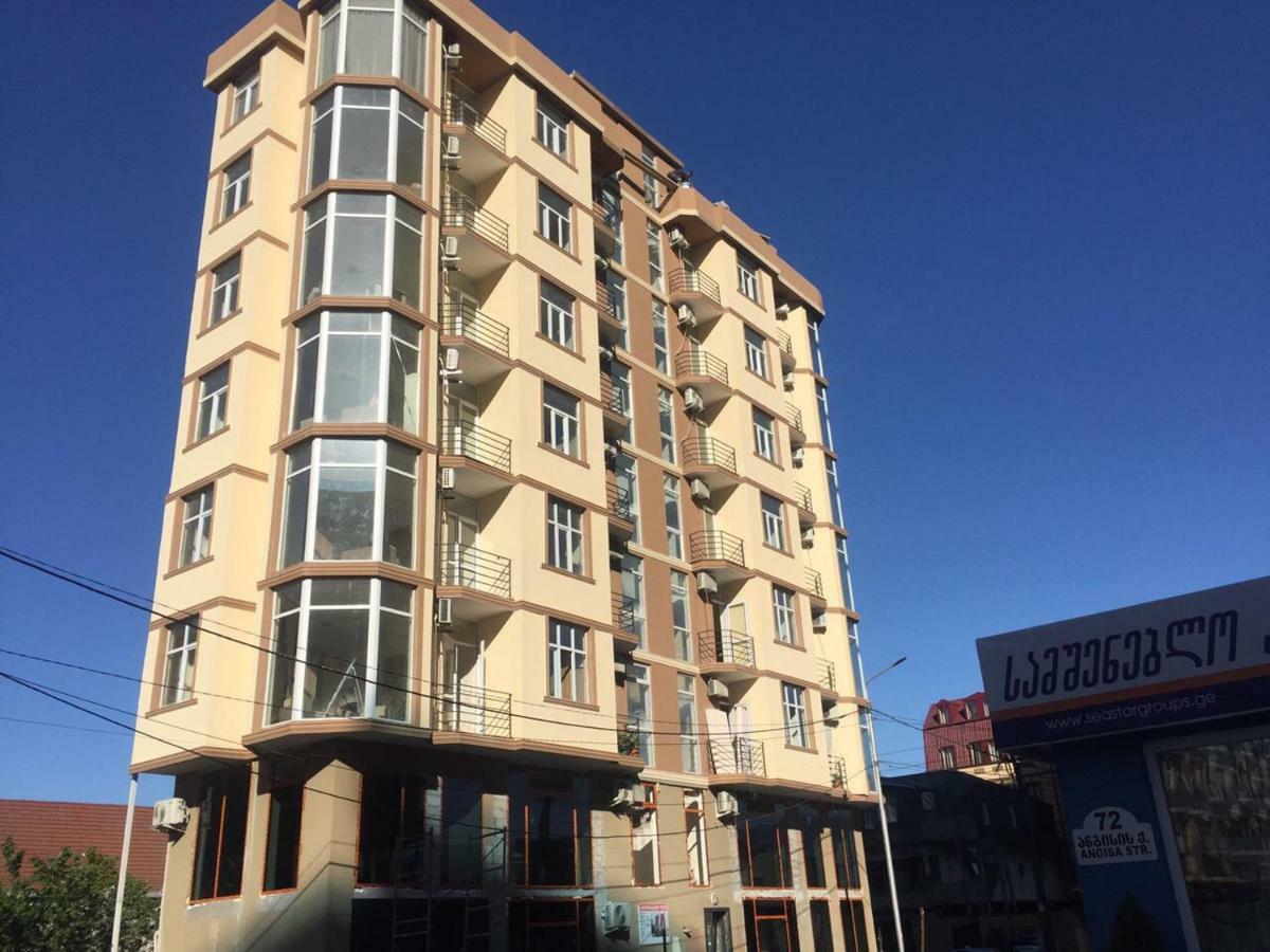 Hotel Batumi Inn ภายนอก รูปภาพ